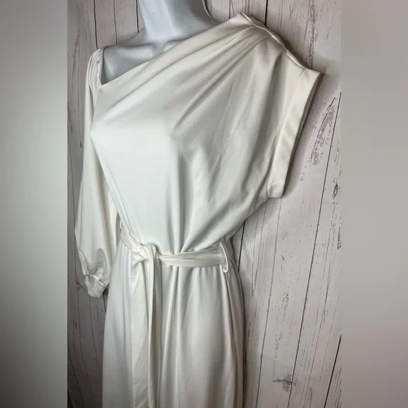 NEW Stylish White Jumpsuit Women’s Medium Asymmetrical Top Fabric Belt - Picture 3 of 8